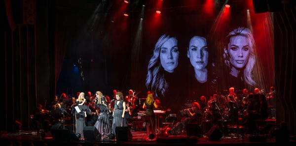 Lena Kovačević, Jelena Gavrilović i Marija Jelić na sceni Luštica bay-a