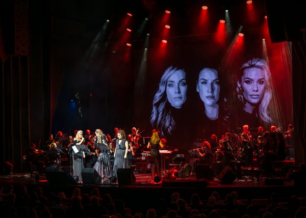 Lena Kovačević, Jelena Gavrilović i Marija Jelić na sceni Luštica bay-a