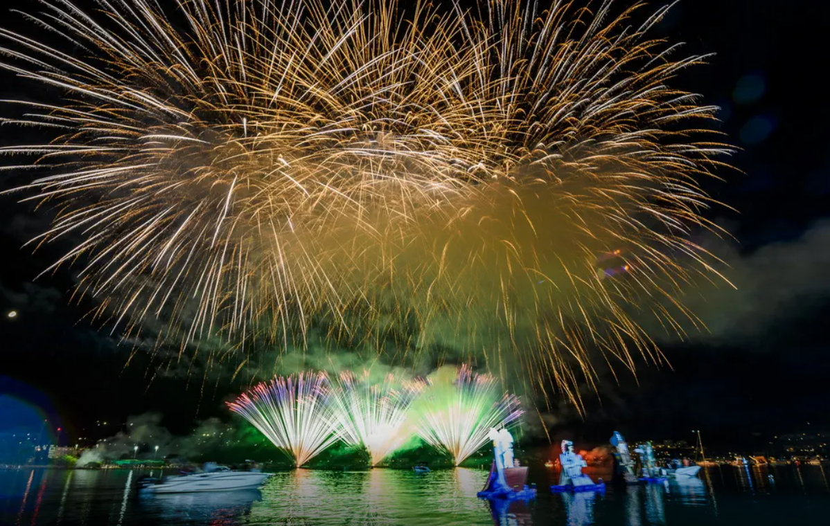 Bokeška noć ponovo oduševila: More zasijalo u ritmu mašte, tradicije i kotorskih meštara