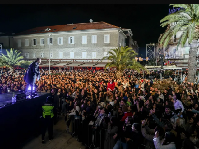 TO Tivat: Objavljen Javni poziv za učešće u postupku davanja u zakup montažnih kućica